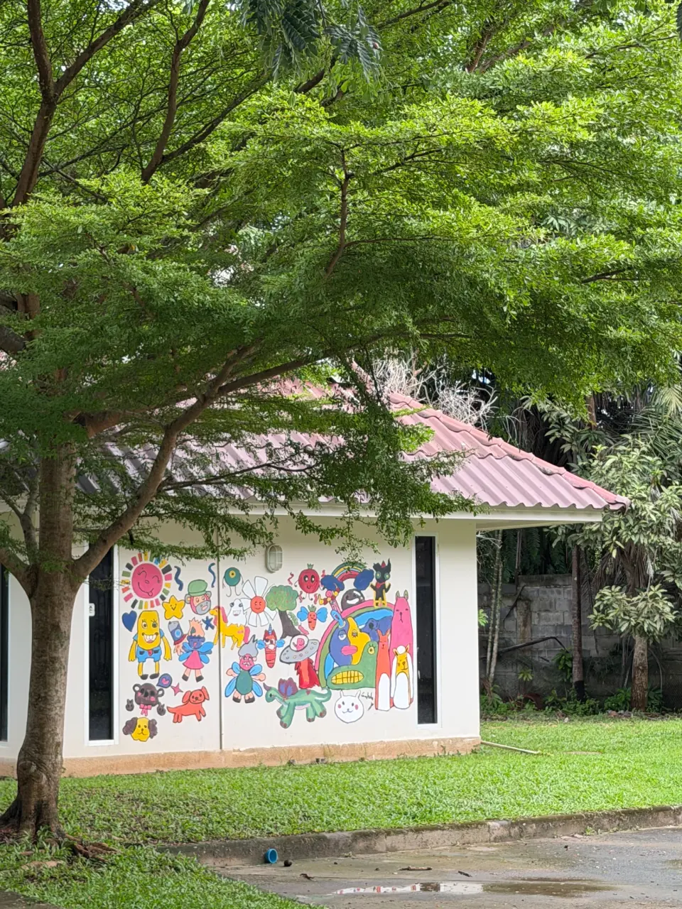 Community support and food donations on Koh Siray